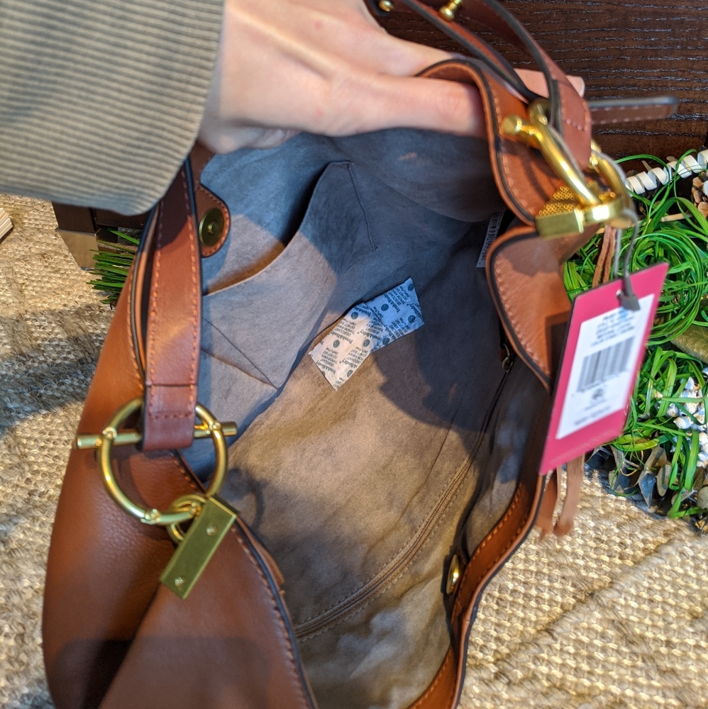 👜SOLD👜Vince Camuto Ashby hobo in stable brown - Picture 5 of 8